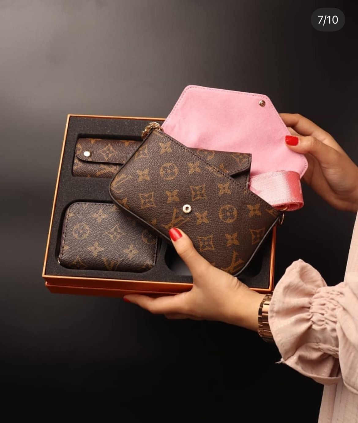 LV (Crossbody bag)