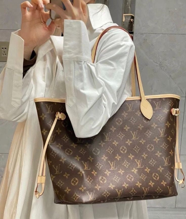 Lv leather neverfull bag