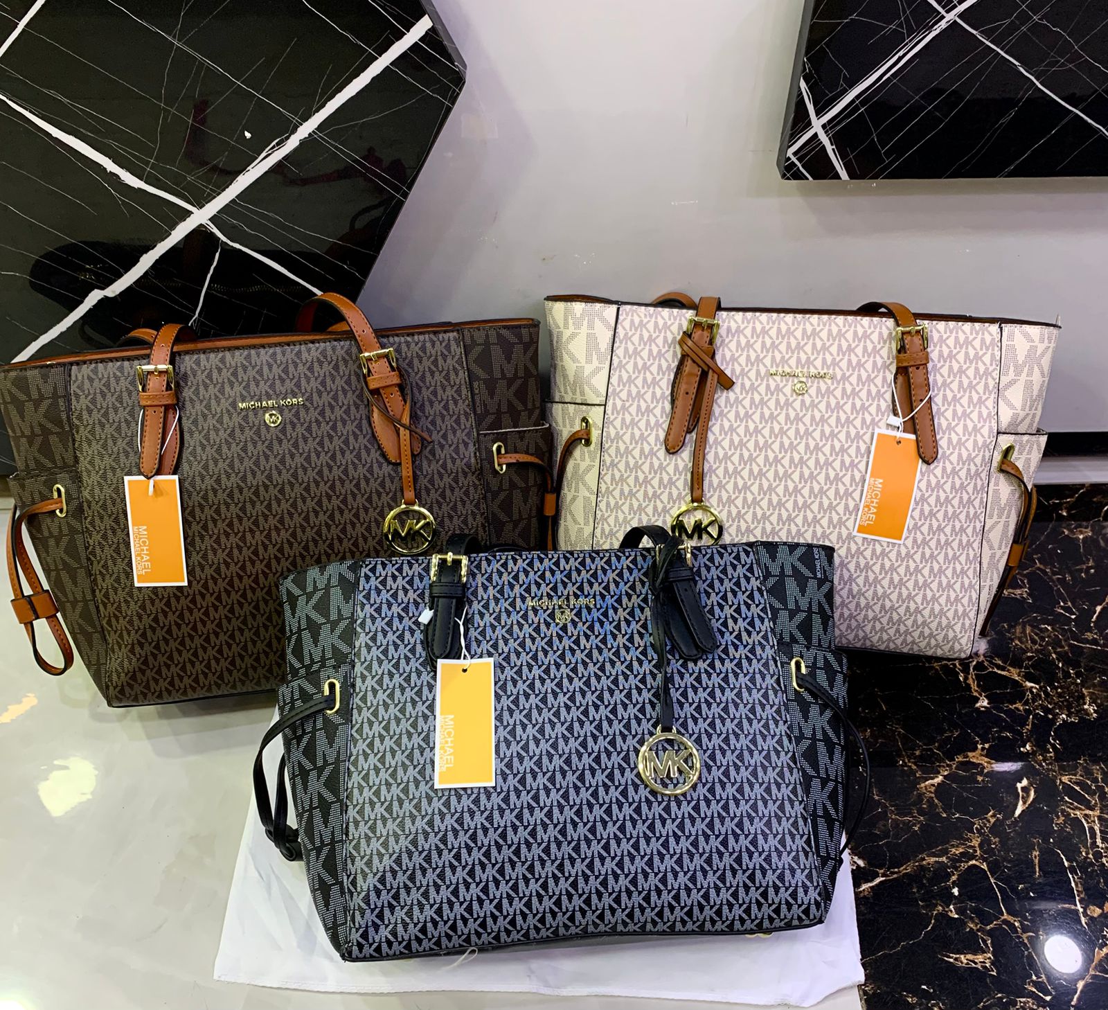 M-K-HANDS BAGS
