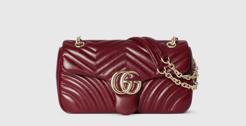 GUCCI GG
Marmont medium shoulder bag