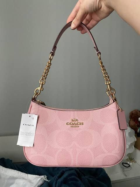 Coach Teri Shoulder Bag In Signature Canvas (Powder Pink)
